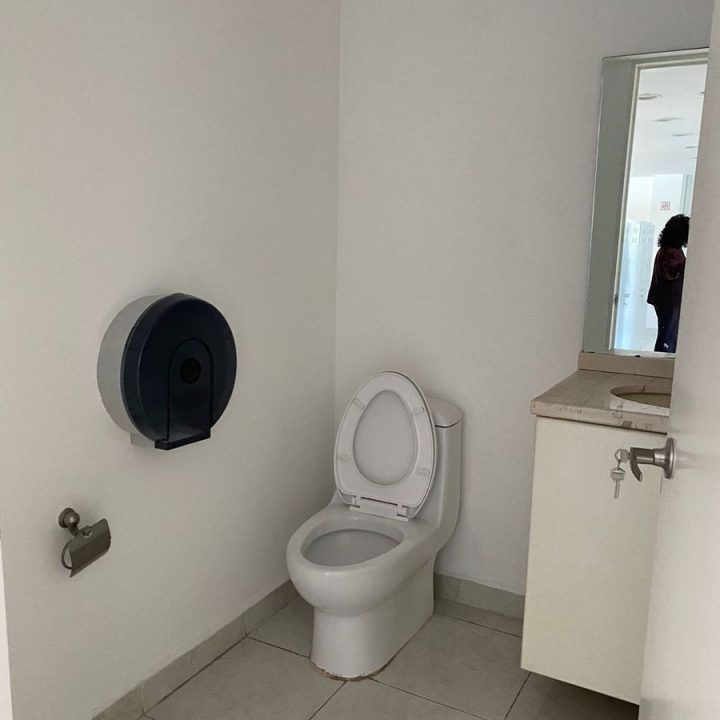 44ec06fe-a1c4-4926-9b56-a922ddbd7e18