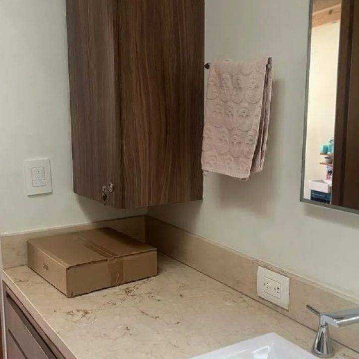 53792abb-f9e1-419a-8679-f21335a94219