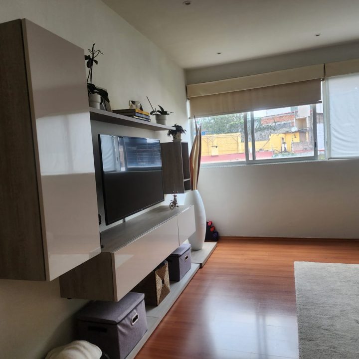 8b0626a9-6835-4f72-a61d-d5f09a0df352