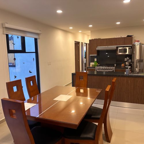 fd389788-bf03-4616-9bb1-9e0ca036edb0